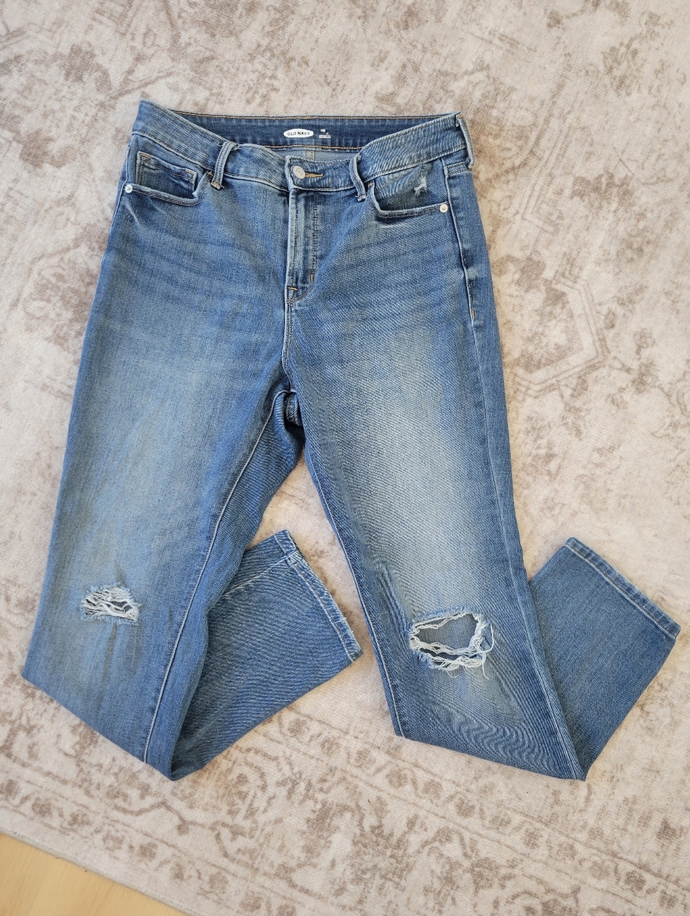 Old Navy High Rise Distressed Straight Leg Jeans Womens 8 Medium Wash